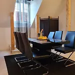 - Mi Premium Apartment *