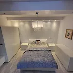 - Mi Premium * Warszawa