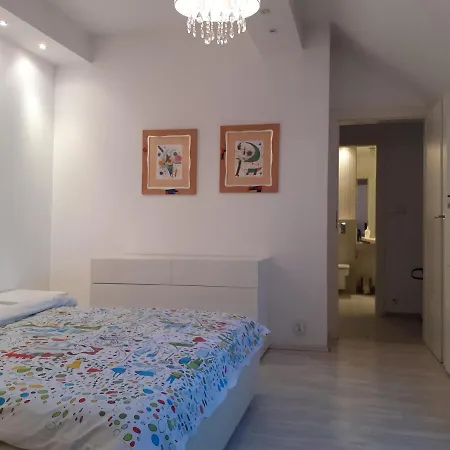 - Mi Premium Apartment