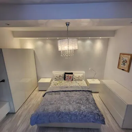 - Mi Premium * Varšava