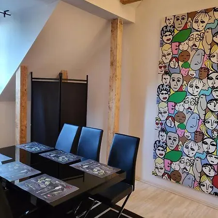 - Mi Premium * Varsó